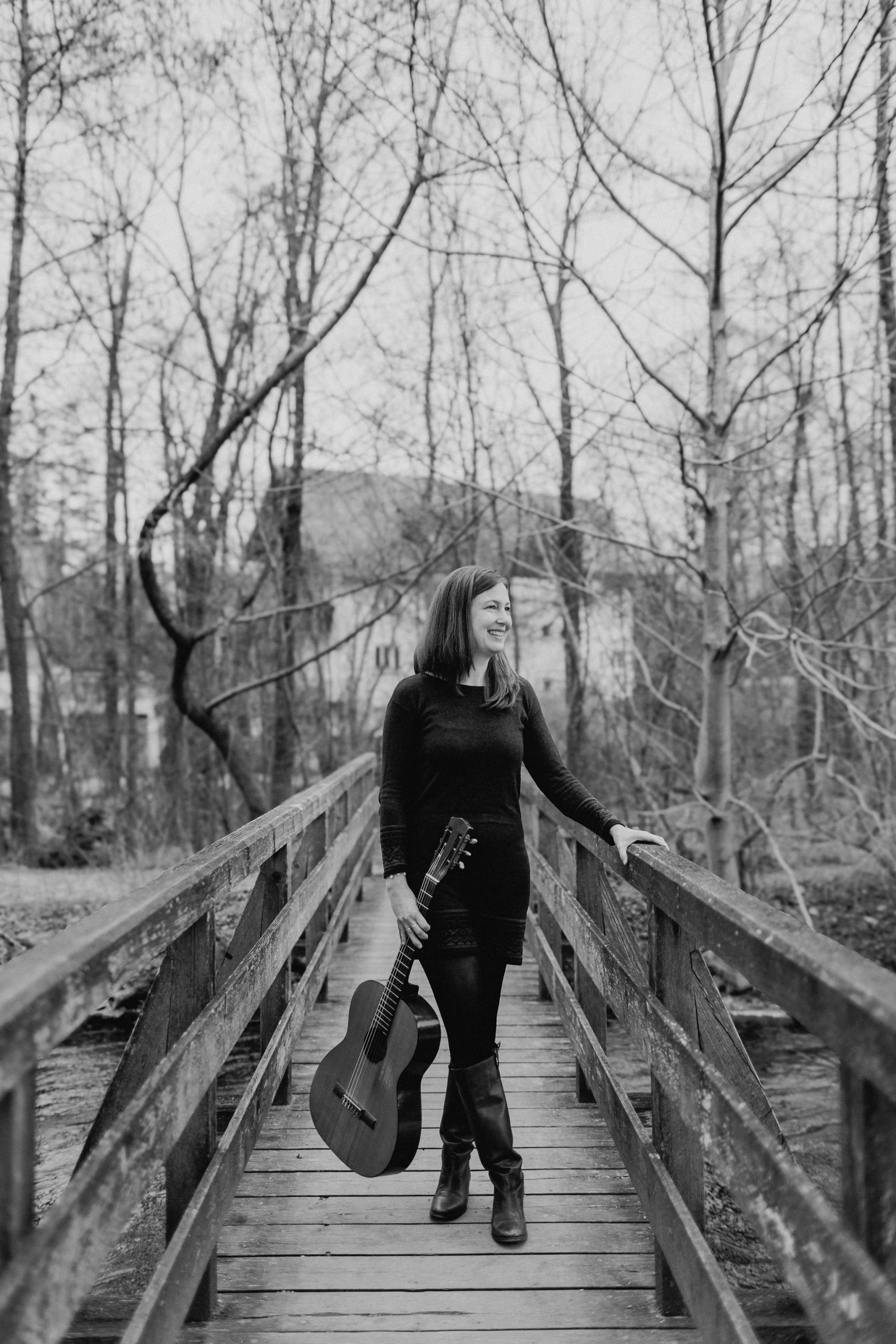 Passende Lieder für die Beerdigung finden in 3 Schritten, Musik bleibt, Stephanie Patchev, Gesang und Musik für Trauerfeier und Beerdigung